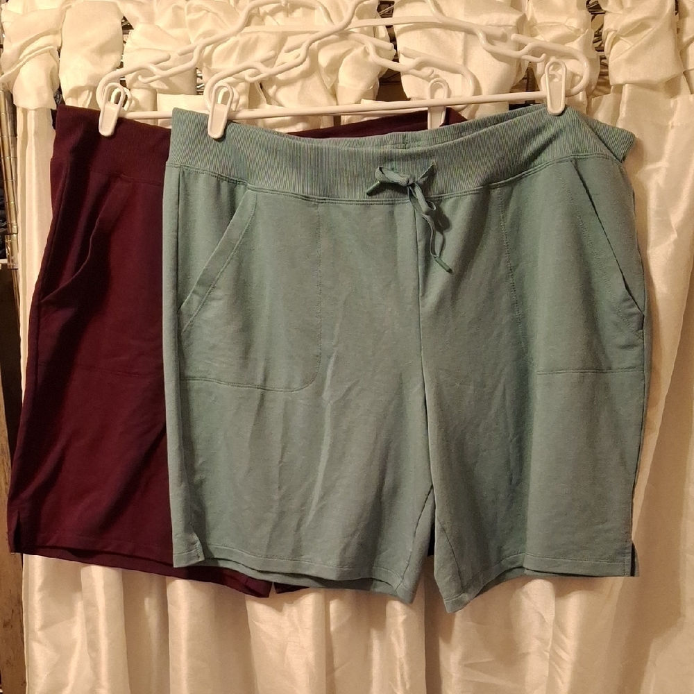 Athletic Works Women's Casual Shorts - Blue and Burgundy XXL ❤️❤️❤️❤️